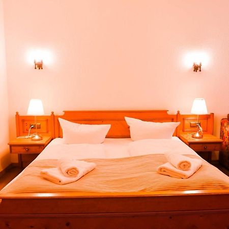 Hotel Gaestehaus Linde Mörnsheim Zewnętrze zdjęcie