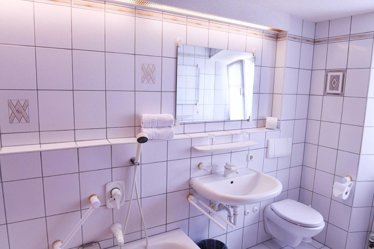Hotel Gaestehaus Linde Mörnsheim Zewnętrze zdjęcie